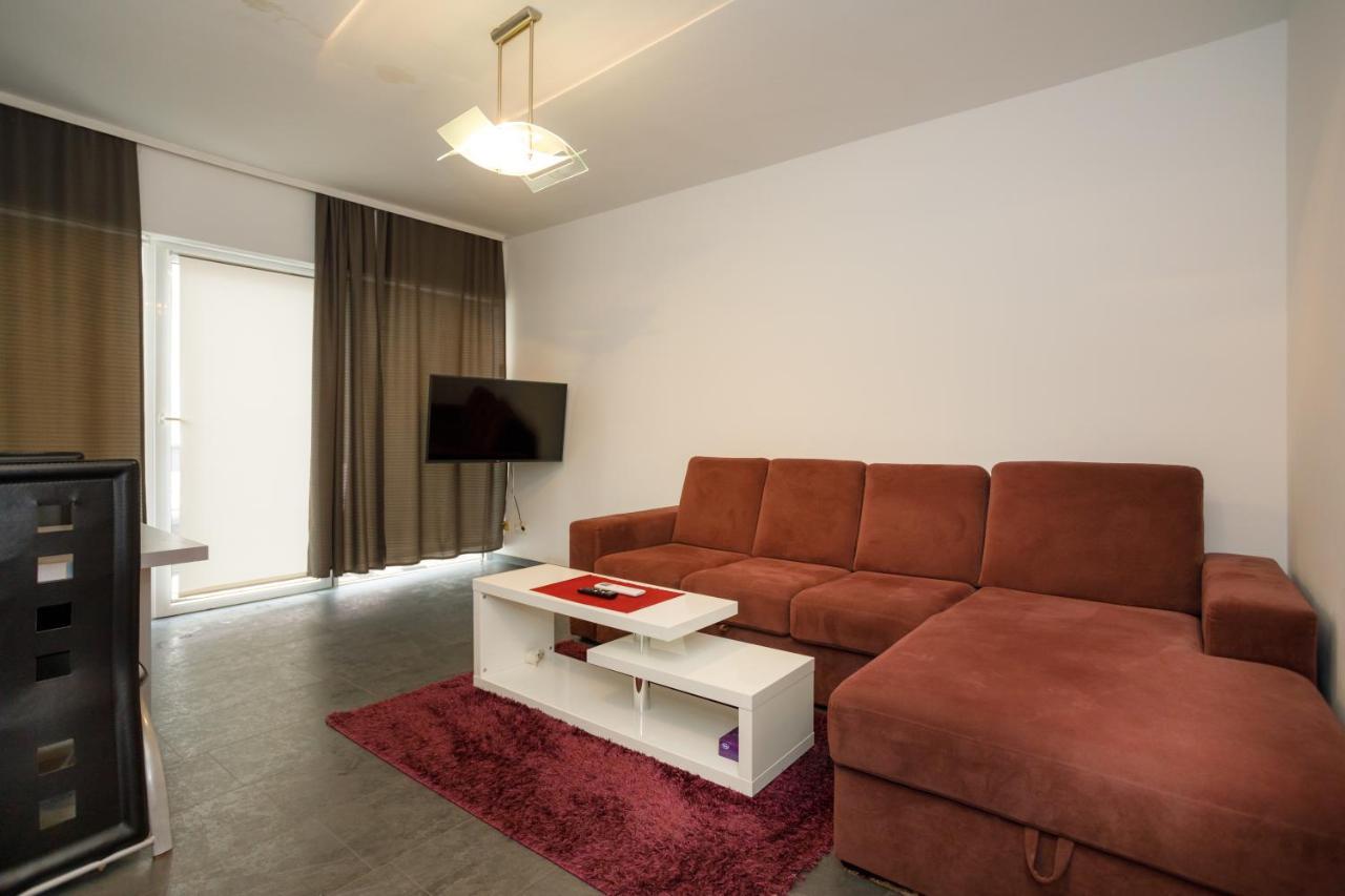 Apartments Lacic Krk Town Bagian luar foto