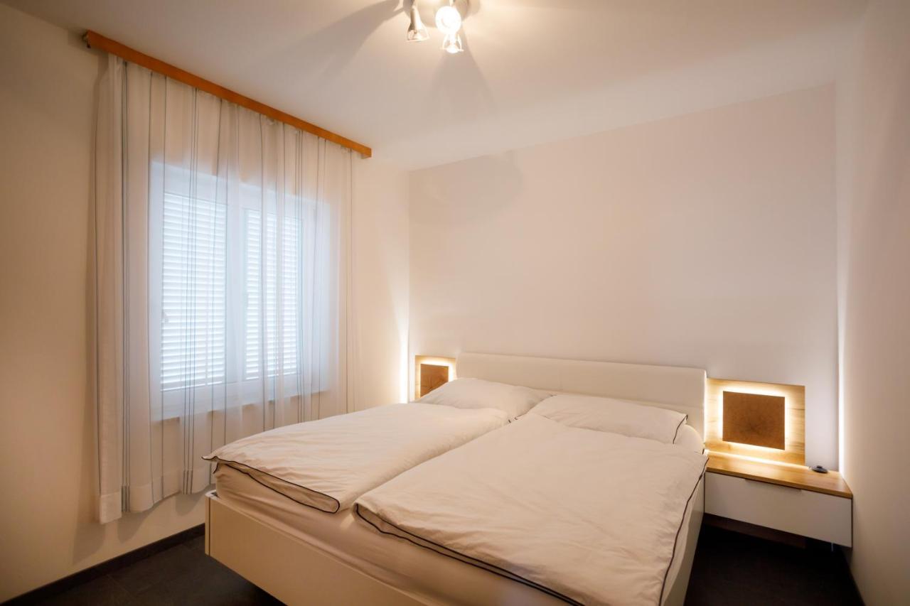 Apartments Lacic Krk Town Bagian luar foto